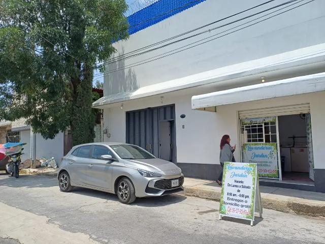 Casa en Venta en San Miguel Xico, Valle de Chalco Solidaridad con Amplias Amenidades