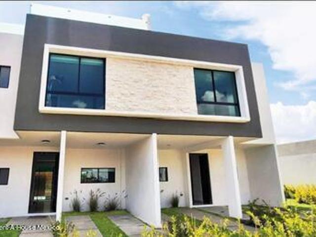 Casa en Venta en San Miguel Zinacantepec, Zinacantepec JL 26 2025