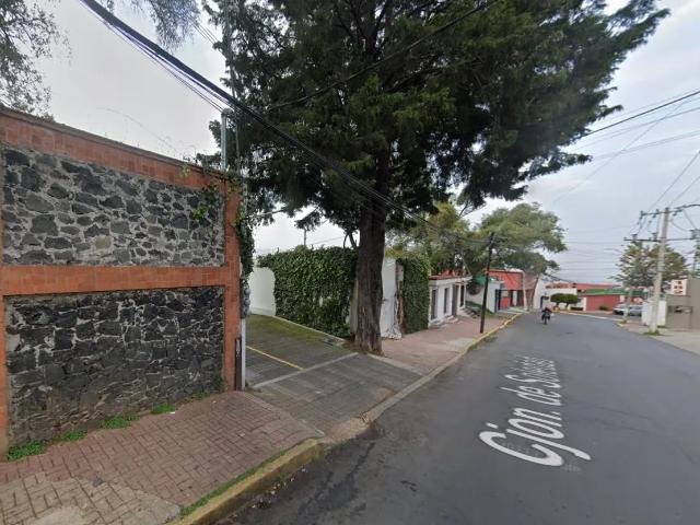 Casa en venta en San Nicolás Totolapan, La Magdalena Contreras, Ciudad de México