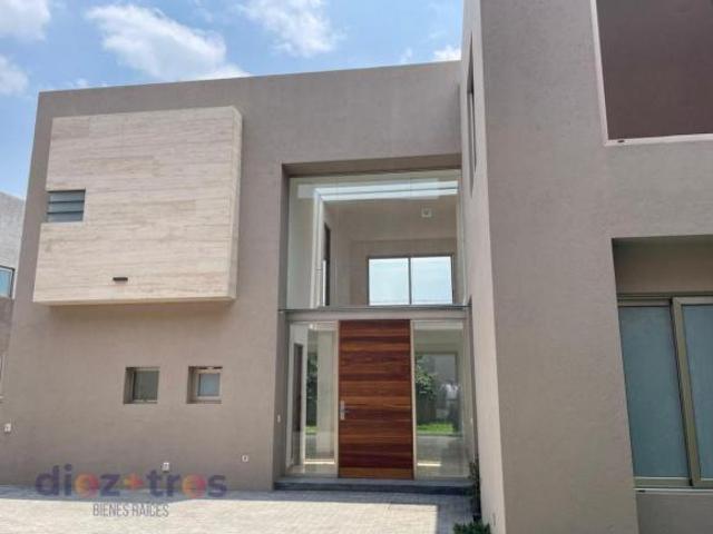 CASA EN VENTA EN SAN NICOLÁS TOTOLOAPAN, MAGDALENA CONTRERAS