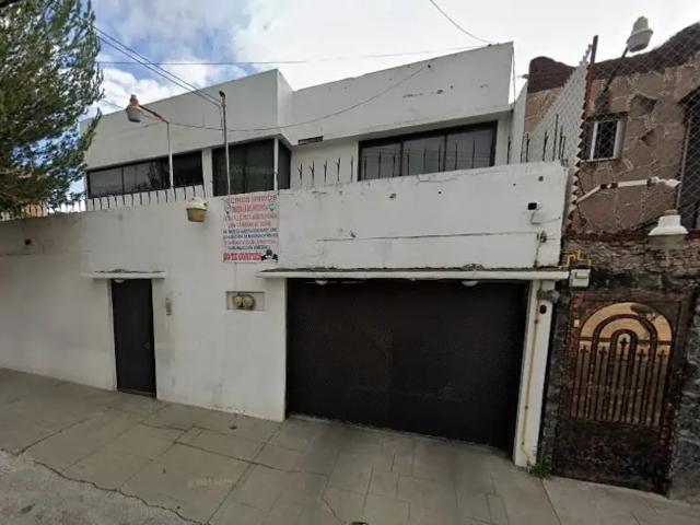 Casa en venta en San Pedro Zacatenco, Gustavo A. Madero, Ciudad de México
