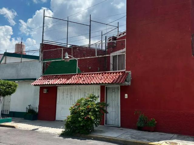 Casa en venta en San Pedro Zacatenco, Gustavo A. Madero, Ciudad de México