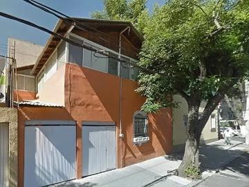 CASA EN VENTA EN SAN PEDRO DE LOS PINOS RT