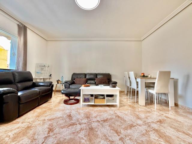 Casa en venta en San Pedro del Pinatar, Lo Pagán. Has visto el video? Necesitas el 100?Casa amplia y luminosa en excelente ubicación, a pocos minutos de la playa y del centro. Disp. Casas San Pedro.