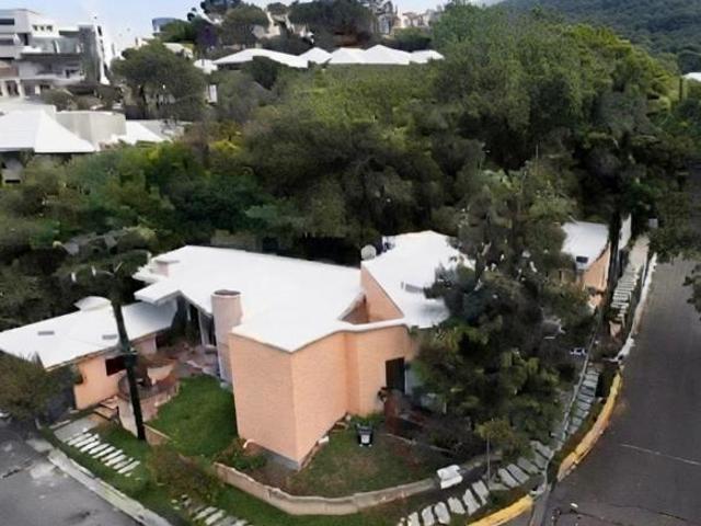 CASA EN VENTA EN SAN PEDRO GARZA GARCIA