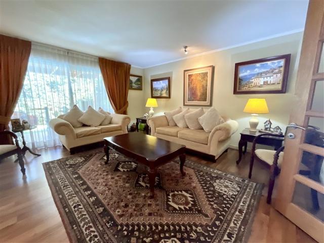 Casa en Venta en San Ramon / Carlos Peña Otaegui