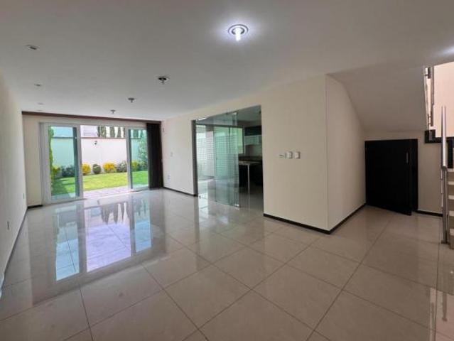 Casa cercana Prepa Tec Metepec