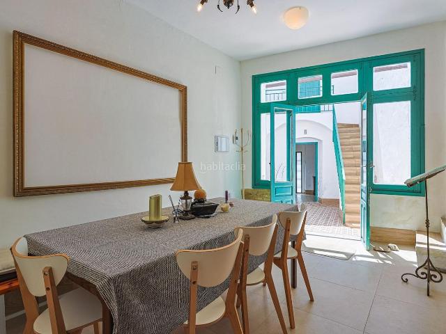 Casa en venta en Sanlúcar la Mayor. CASA EN EL CENTRO DE SANLUCAR LA MAYOR CON ACABADOS ACTUALES. Casas Sanlúcar la.