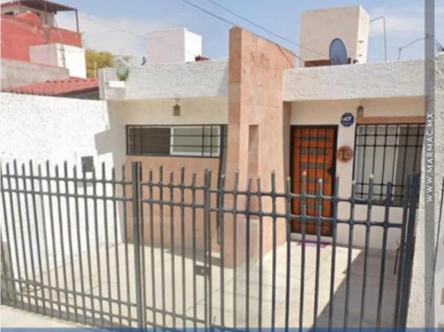 Casa en venta en Santuarios del Cerrito, Corregidora, Querétaro