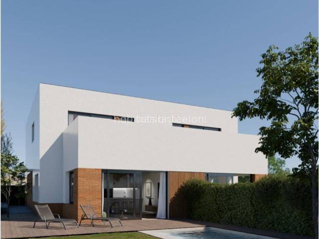 Casa en venta en Sant Celoni. Adosada de obra nueva en construcción en Sant Celoni. Casas Sant.
