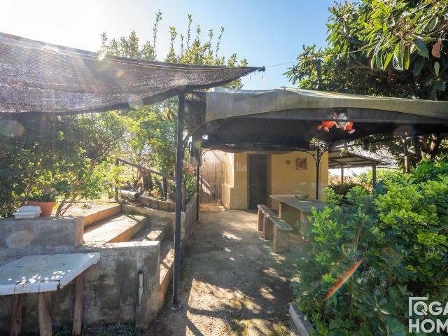 Casa en venta en Sant Cugat del Vallès, Valldoreix. Oportunidad! Casa a derribo y opción de financiación. Casas Sant Cugat del.