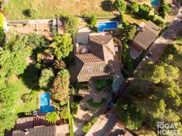Casa en venta en Sant Cugat del Vallès, Valldoreix. EXCLUSIVA VIVIENDA DE ALTO STANDING CON JARDÍN Y MÁXIMA PRIVACIDAD EN VALLDOREIX. Casas Sant Cugat del.