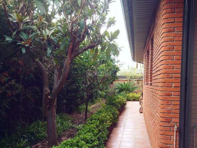 Casa en venta en Sant Cugat del Vallès, Arxiu. Casa Unifamiliar de 3 Plantas con gran versatilidad de diseño en una de las mejores zonas de Sant Cugat del Vallès. Casas Sant Cugat del.