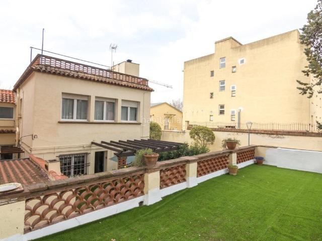 Casa en venta en Sant Cugat del Vallès, Eixample. Especial y única casa en el Eixample de Sant Cugat. Casas Sant Cugat del.