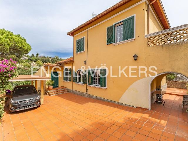 Casa en venta en Sant Cugat del Vallès, La Floresta. Unifamiliar luminosa y acogedora en La Floresta. Casas Sant Cugat del.