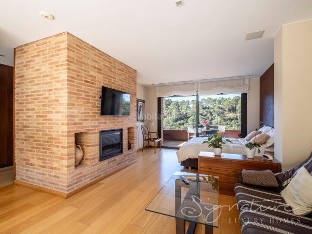 Casa en venta en Sant Cugat del Vallès, La Floresta. Fantástica unifamiliar con vistas panorámicas y espacios únicos en La Floresta Barcelona. Casas Sant Cugat del.