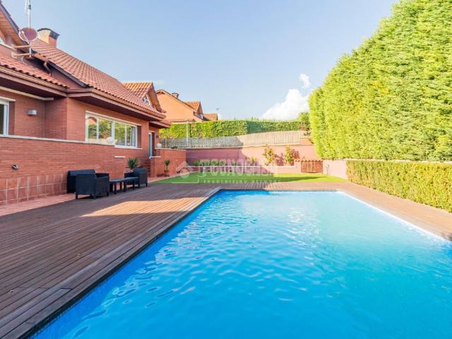 Casa en venta en Sant Cugat del Vallès, Mira sol. Casa en venta en Sant cugat del vallès. Casas Sant Cugat del.