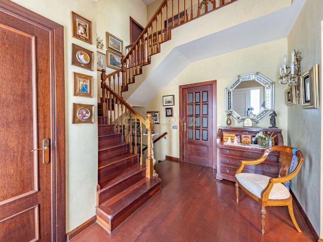 Casa en venta en Sant Cugat del Vallès, Arxiu. Casa unifamiliar con jardín, piscina y garaje en Sant Cugat del Vallès. Casas Sant Cugat del.