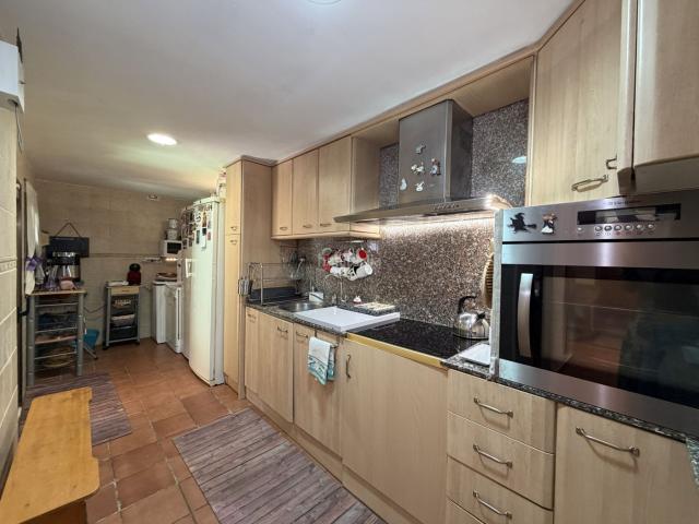 Casa en venta en Sant Cugat del Vallès, Mira sol. Hermosa Casa con gran jardín. Casas Sant Cugat del.