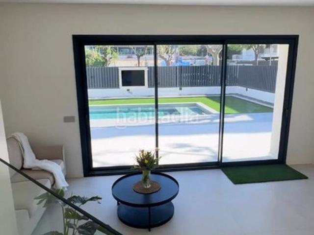 Casa en venta en Sant Cugat del Vallès, Mira sol. Obra nueva de lujo a un paso de FGC Mirasol: diseño, eficiencia y comodidad. Casas Sant Cugat del.