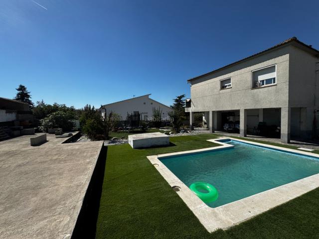Chalet en venta en Sant Antoni de Vilamajor. CASA IDEAL PARA DOS FAMILIAS CON ENTRADAS INDEPENDIENTES. Chalets Sant Antoni de.