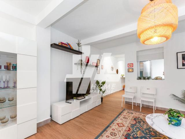 Casa en venta en Sant Adrià de Besòs, Sant Joan Baptista. La casa que estabas esperando. Casas Sant Adrià de.