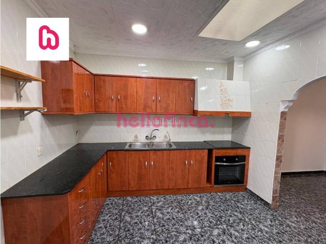 Casa en venta en Sant Boi de Llobregat, Els Canons Les Orioles Can Paulet. Casa independiente en Les Orioles Sant Boi de Llobregat. Casas Sant Boi de.