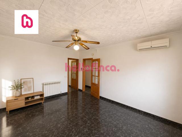 Casa en venta en Sant Boi de Llobregat, Els Canons Les Orioles Can Paulet. Casa independiente en Les Orioles Sant Boi de Llobregat. Casas Sant Boi de.