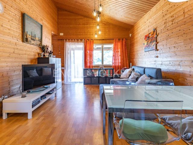 Casa en venta en Sant Boi de Llobregat, Els Canons Les Orioles Can Paulet. Chalet sostenible en Sant Boi Naturaleza, confort y diseño único. Casas Sant Boi de.