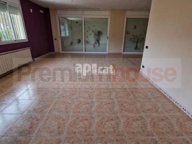 Casa en venta en Sant Esteve Sesrovires. Chalet independiente en Sant Esteve Sesrovires. Casas Sant Esteve.