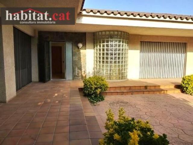 Casa en venta en Sant Esteve Sesrovires. FANTASTICA CASA UNIFAMILIAR EN CAN AMAT SANT ESTEVE SESROVIRES. Casas Sant Esteve.