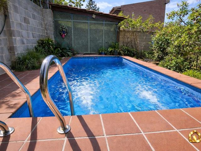 Casa en venta en Sant Fost de Campsentelles. Casa con piscina, pozo y terreno en Sant fost de campsentelles. Casas Sant Fost de.