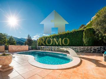 Casa en venta en Sant Fost de Campsentelles. ESENCIAS. Casas Sant Fost de.