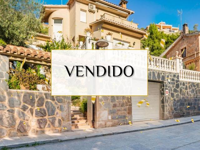 Casa en venta en Sant Fost de Campsentelles. ESENCIAS. Casas Sant Fost de.