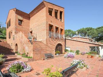 Casa en venta en Sant Fost de Campsentelles. PAZ Y VISTAS. Casas Sant Fost de.