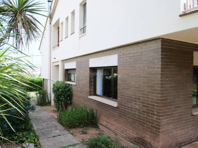 Casa en venta en Sant Fruitós de Bages. Casa a 4 vientos en Pineda de Bages parcela esquinera de 795 m con jardín. Casas Sant Fruitós de.