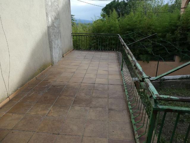 Casa pareada en venta en calle Hospital, Sant Hipòlit de Voltregà, de 70 m² 2 habitaciones por 123.000