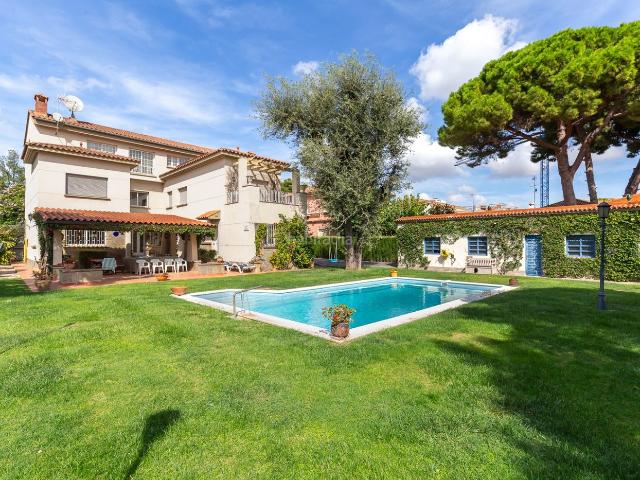 Casa en venta en Sant Just Desvern, Centre. Casas Sant Just.