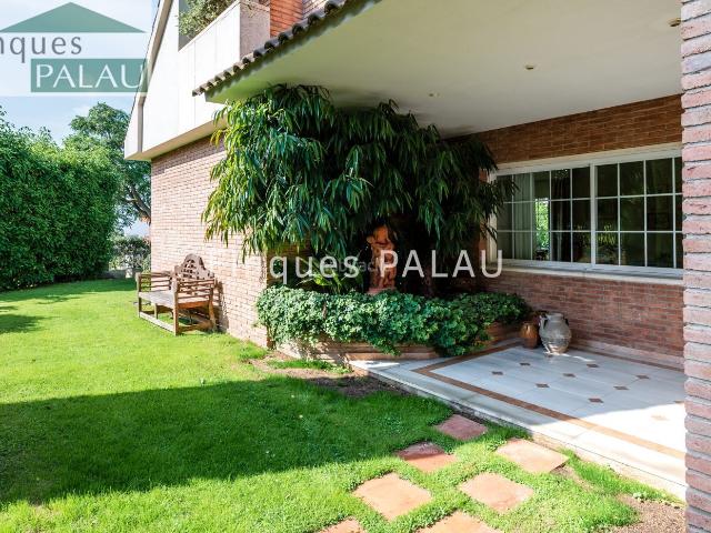 Casa en venta en Sant Just Desvern, La Plana Bellsoleig. CASA EN VENTA A CUATRO VIENTOS EN SANT JUST DESVERN. Casas Sant Just.