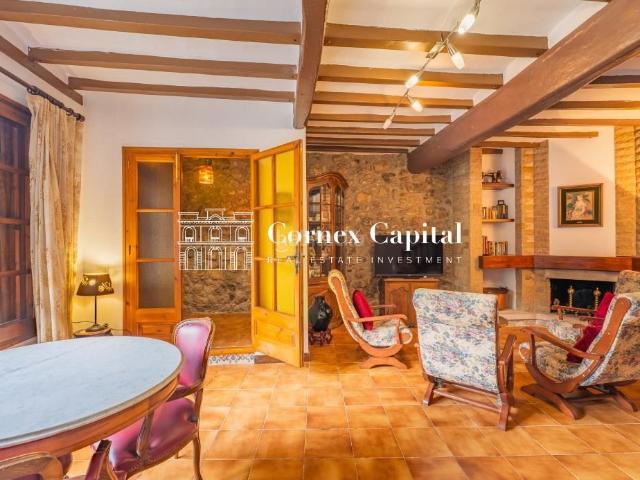 Casa en venta en Sant Llorenç de la Muga. Casas Sant Llorenç de la.