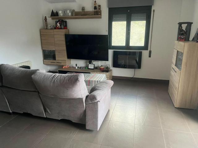Casa en venta en Sant Llorenç Savall. Chalet independiente con terraza en Sant Llorenç Savall. Casas Sant Llorenç.