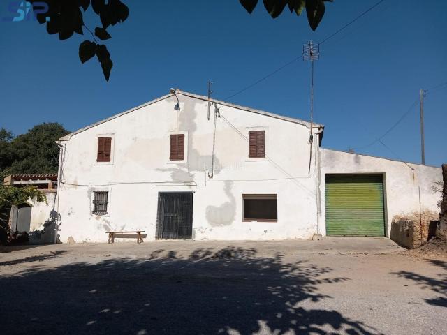 Casa en venta en Sant Martí Sarroca. Masía a 4 vientos en St. Martí Sarroca. Casas Sant Martí.