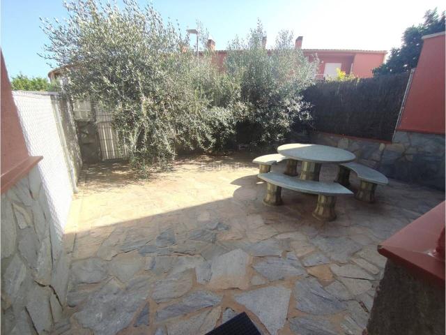 Casa en venta en Sant Sadurní d´Anoia. Casa luminosa y funcional en zona tranquila de Sant Sadurní dAnoia. Casas Sant Sadurní.