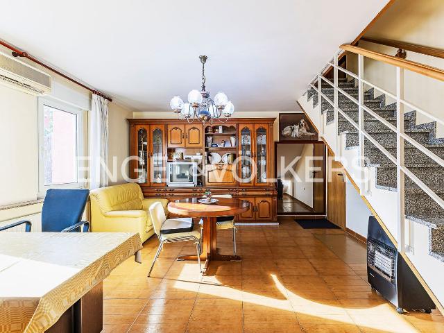 Casa en venta en Sant Sadurní d´Anoia. Confort y calma casa adosada con dos terrazas y bodega en Sant Sadurní dAnoia. Casas Sant Sadurní.