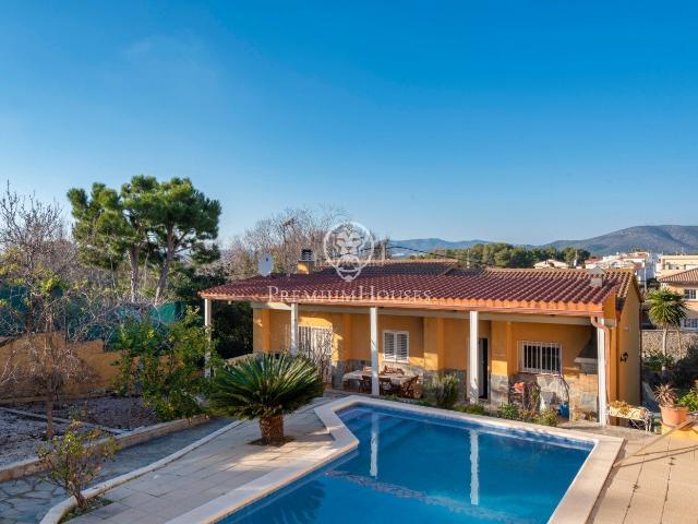 Casa en venta en Sant Pere de Ribes, Mas d´En Serra Els Cards. Chalet en venta en Mas den Serra. Casas Sant Pere de.