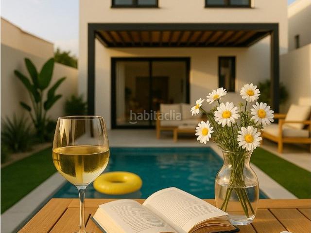 Casa en venta en Sant Pere de Riudebitlles. PRÓXIMA CONSTRUCCION CASAS ADOSADAS DE 4 HABITACIONES Y GARAJE EN SANT PERE DE RIUDEBITLLES DESDE 265.000 EUROS. Casas Sant Pere de.