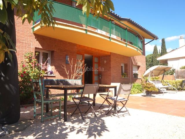 Casa en venta en Sant Vicenç de Montalt, Montalnou Milans del Bosc. Casa unifamiliar a 4 vientos con vistas al mar, gran parcela ajardinada, garaje en Sant Vicenç de Montalt. Casas Sant Vicenç de.