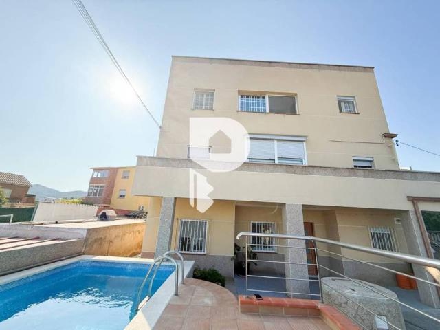 Casa en Venta en Sant Vicenç dels Horts