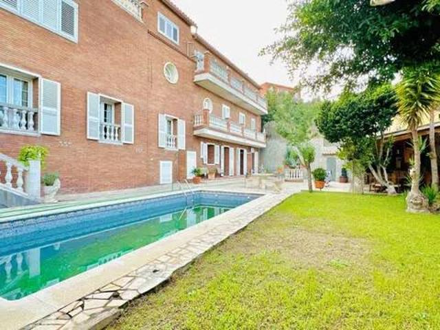 Casa en Venta en Sant Vicenç dels Horts
