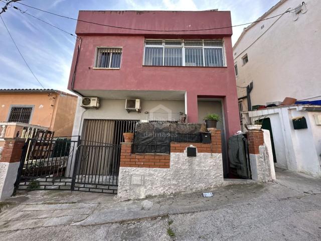 Casa en venta en Sant Vicenç dels Horts. Casa en Carrer dAragó. Casas Sant Vicenç dels.